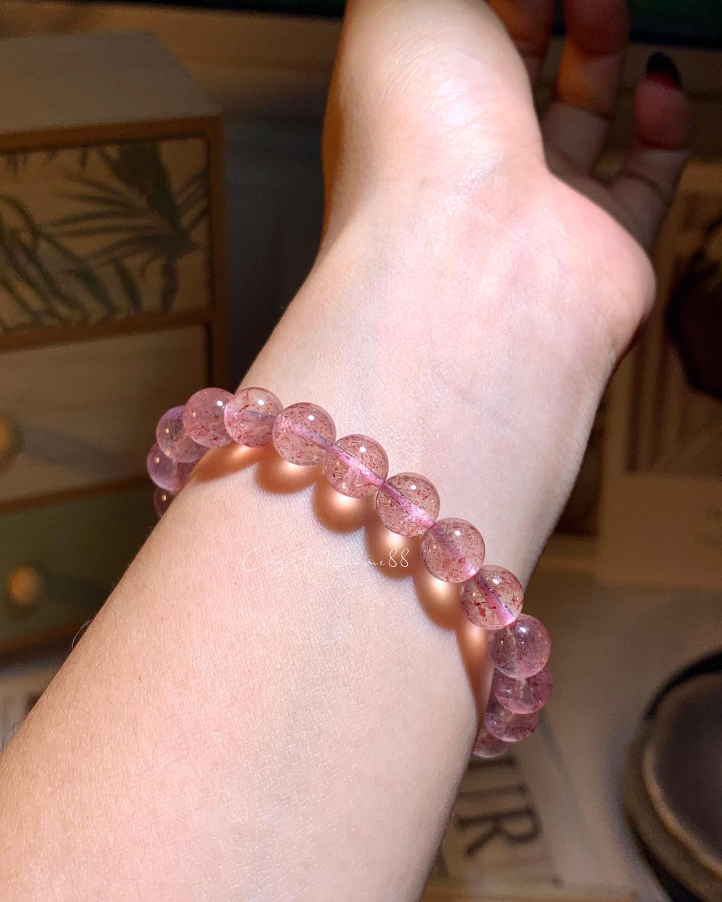 水体草莓晶 Strawberry Quartz