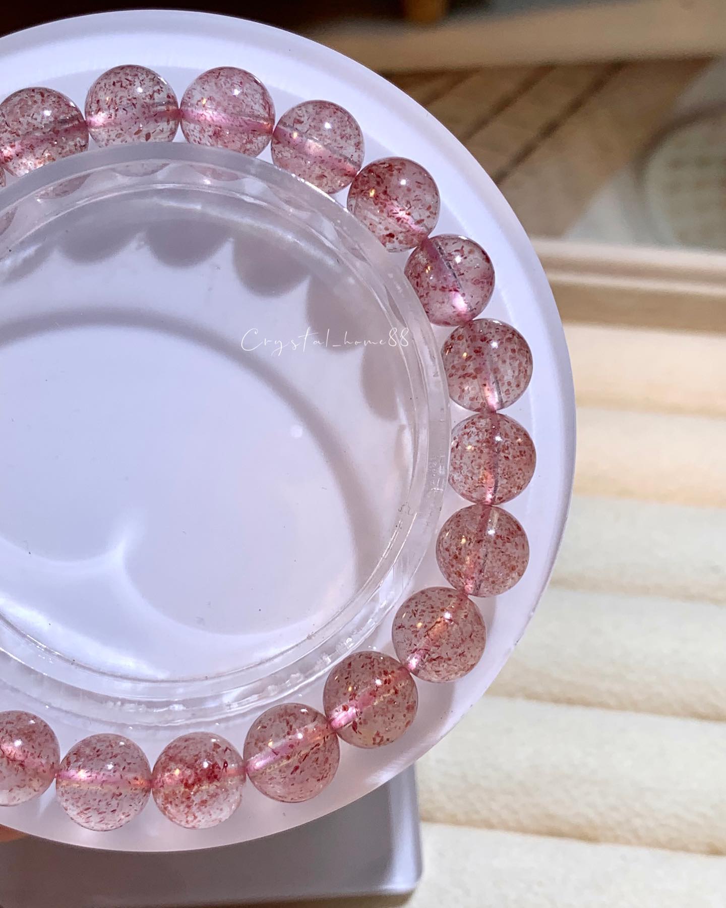 水体草莓晶 Strawberry Quartz