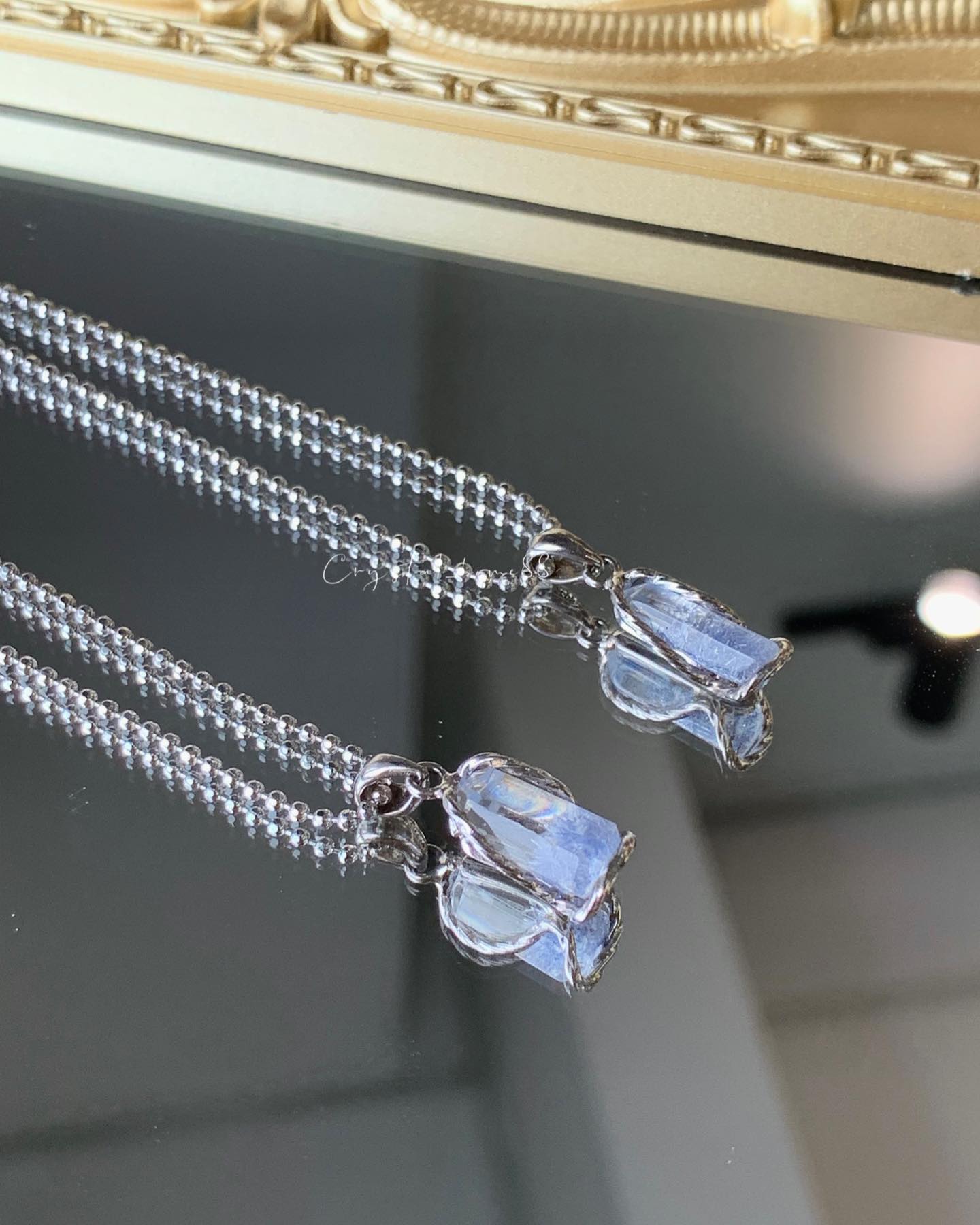 蓝线石吊坠 Dumortierite