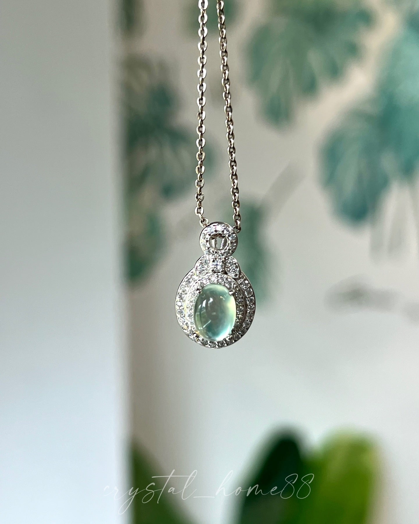 高品质 · 葡萄石吊坠 Prehnite(P59)