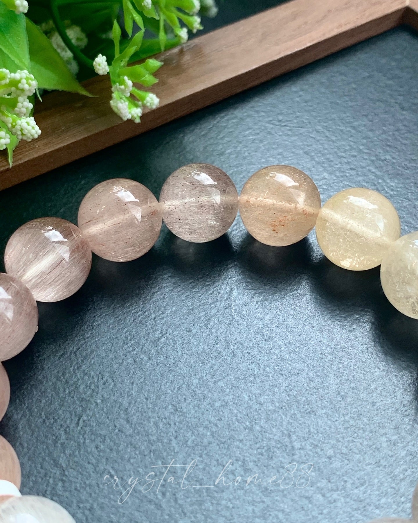 高品渐变兔毛 Rutilated Quartz