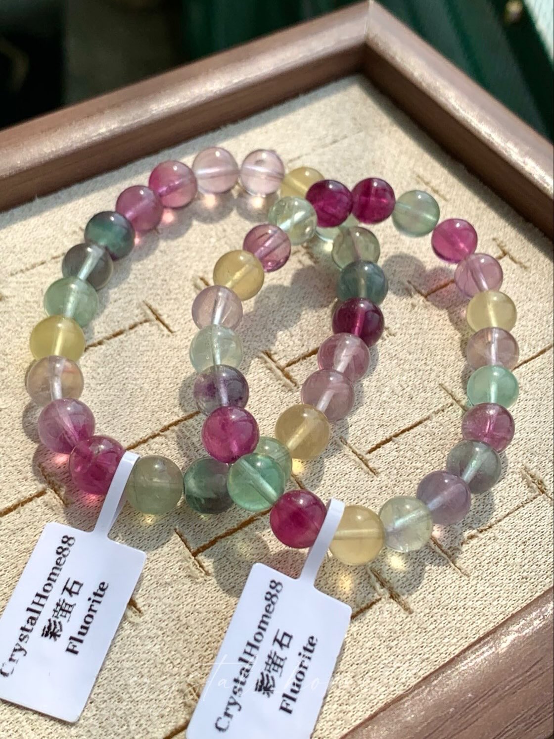 彩萤石 Fluorite