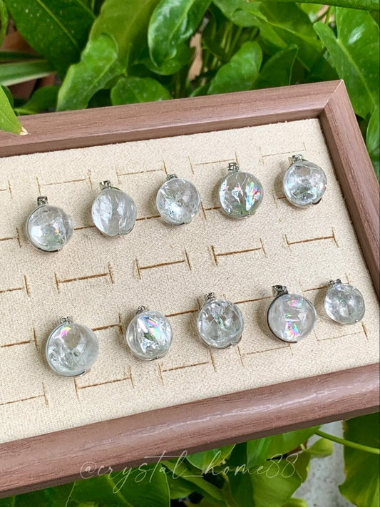 白彩虹晶吊坠 Rainbow Quartz（W12）