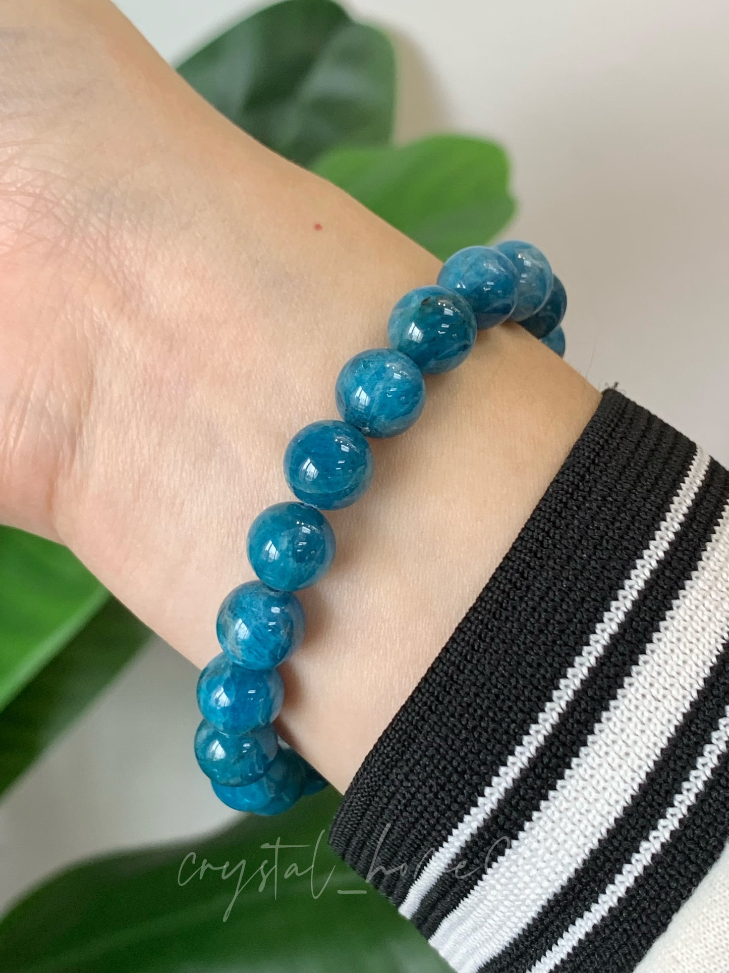 蓝磷灰 Blue Apatite
